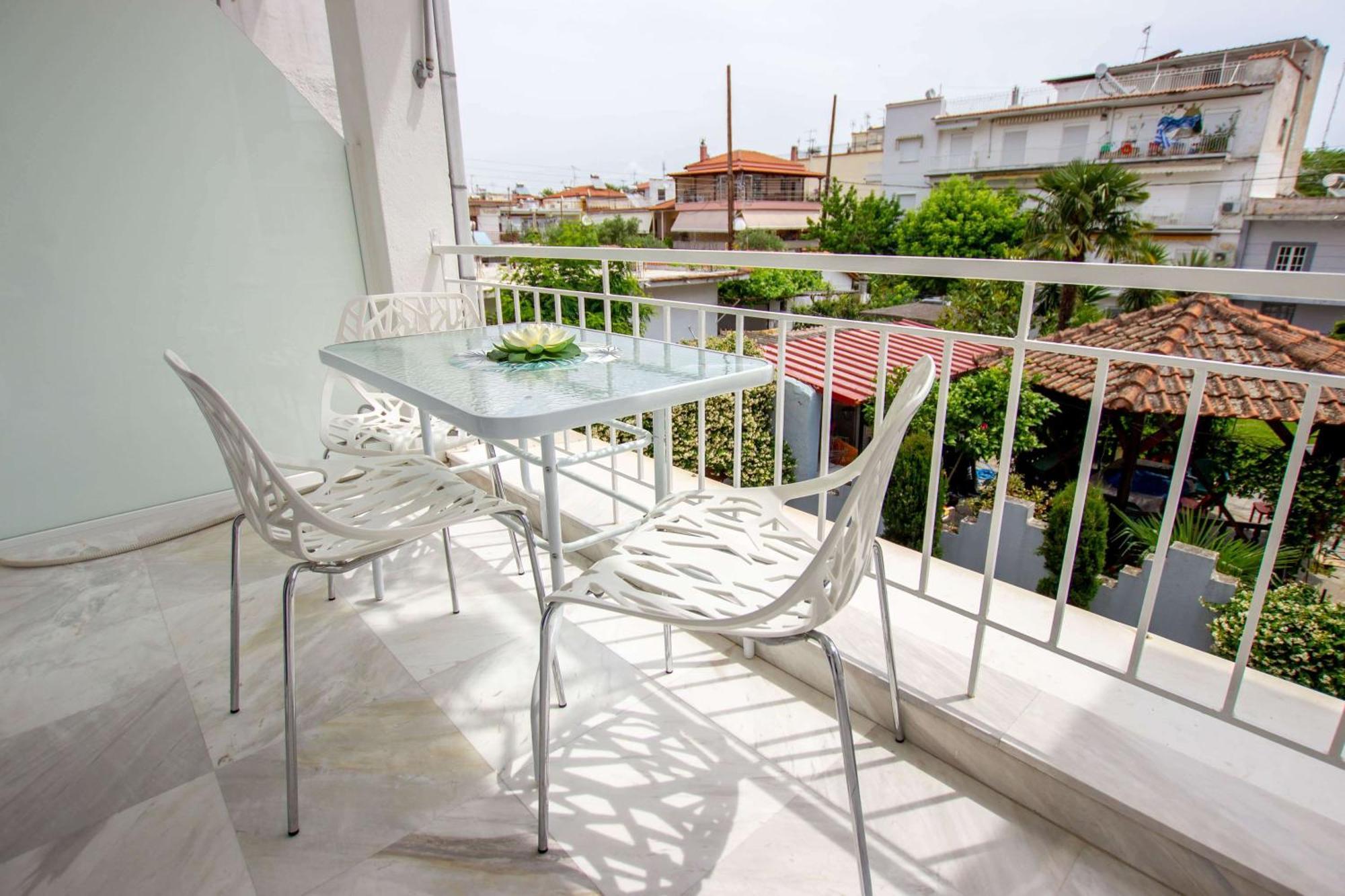 Ilion Luxury Apartments อัสโปรวาลตา ภายนอก รูปภาพ
