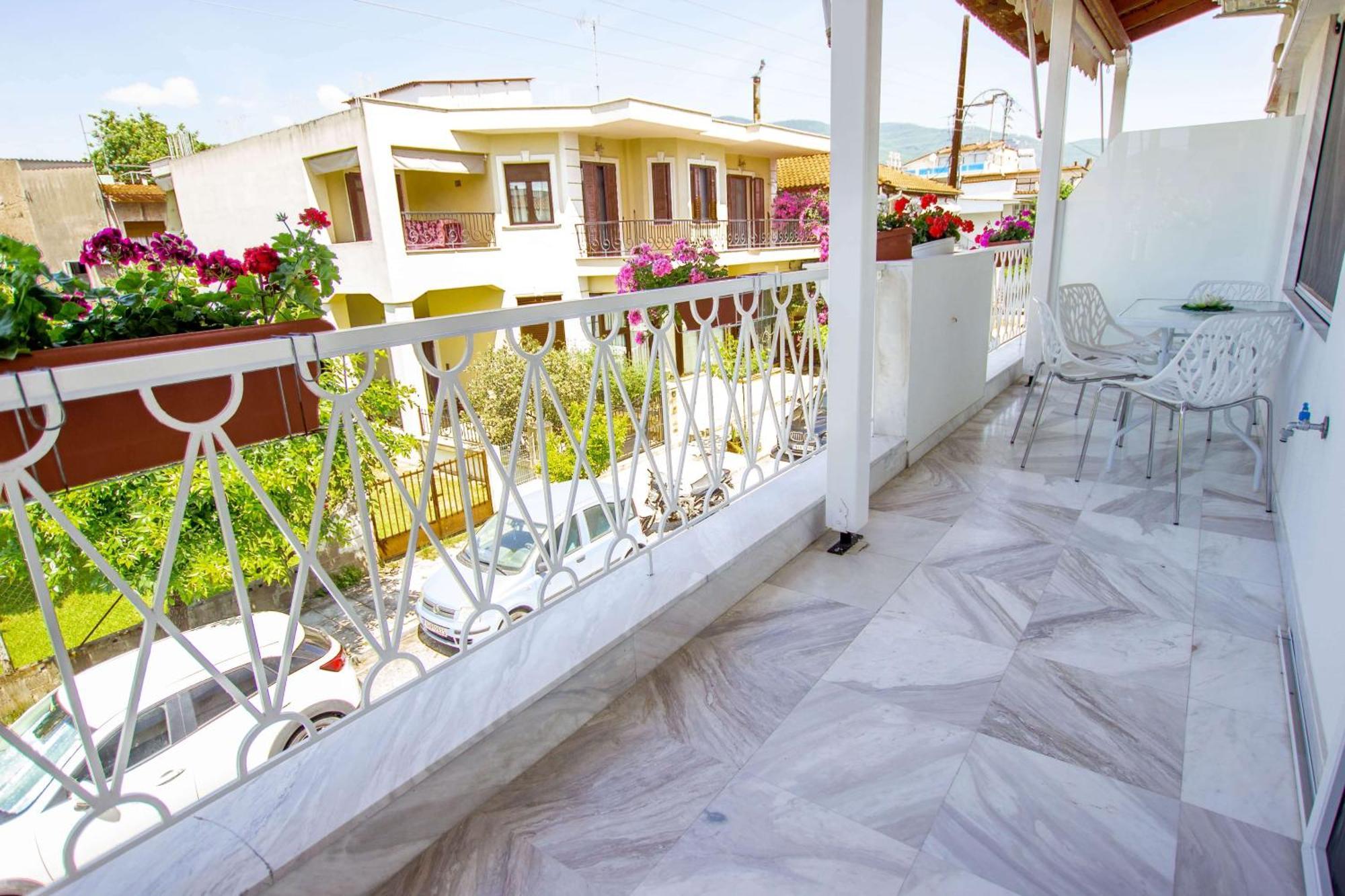 Ilion Luxury Apartments อัสโปรวาลตา ภายนอก รูปภาพ